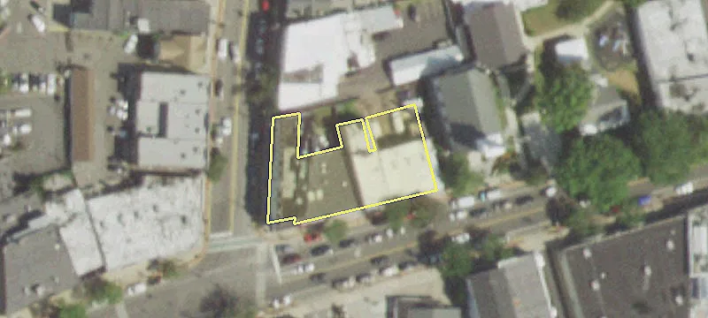35 Main St