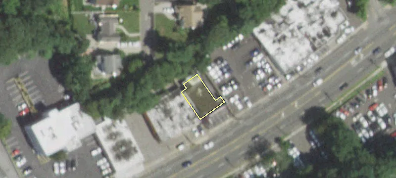 1215 Northern Blvd