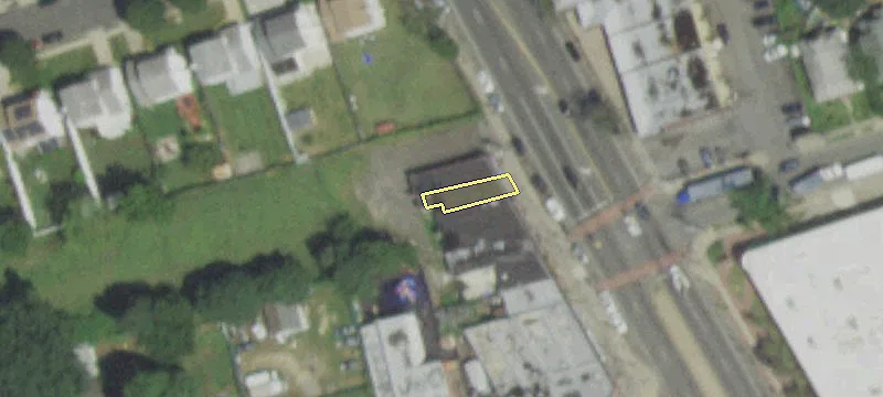329 Nassau Rd