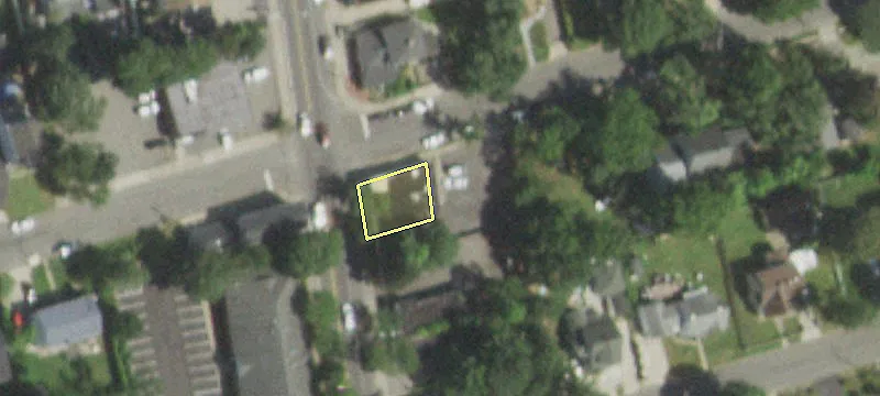 112 Carleton Ave