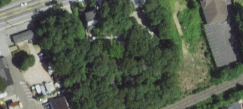 122 Montauk Hwy