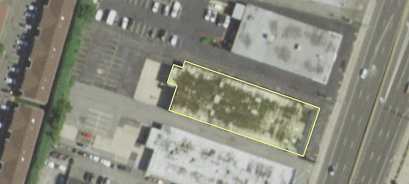 242 Broadhollow Rd