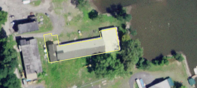 60 Riv St