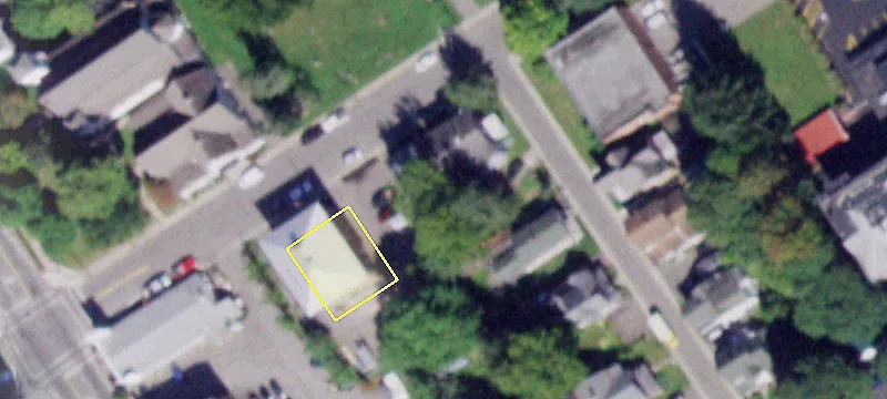 98 Temple St
