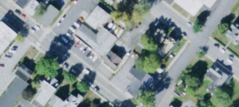 44 Main St