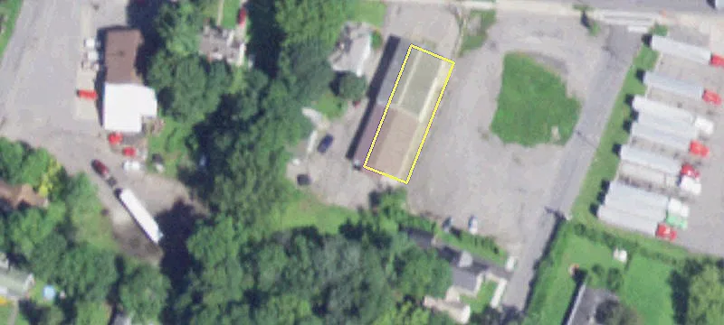 26 Riverside Dr