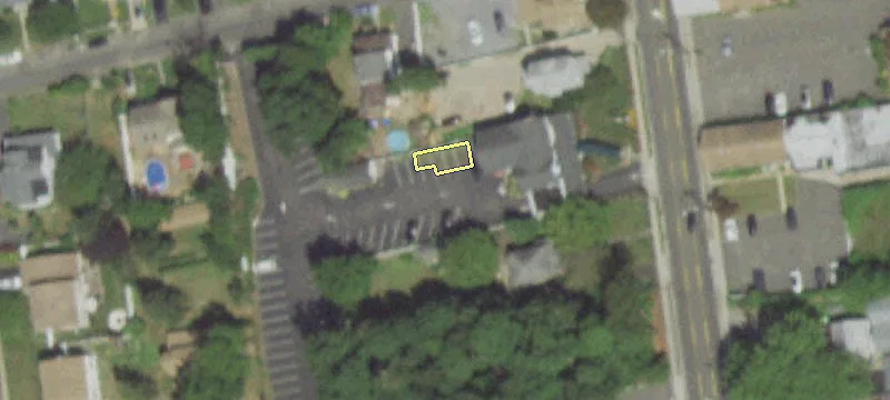 62 Carleton Ave