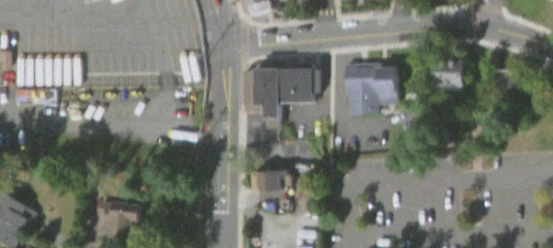 1 Old Lk Rd