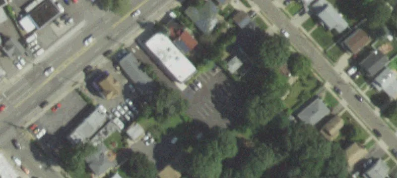 99 Woodbury Rd