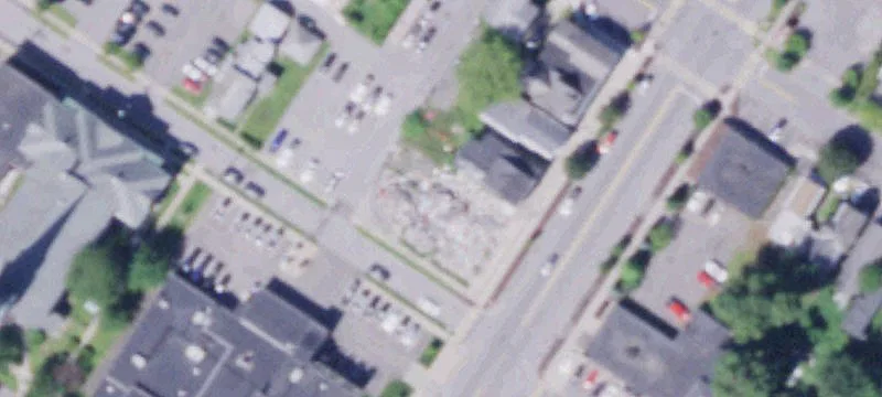 307 James St