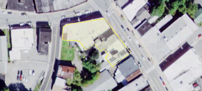 18 Main St
