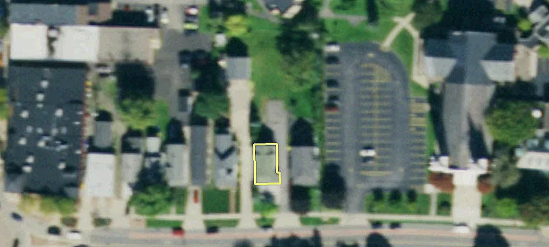 34 Main St