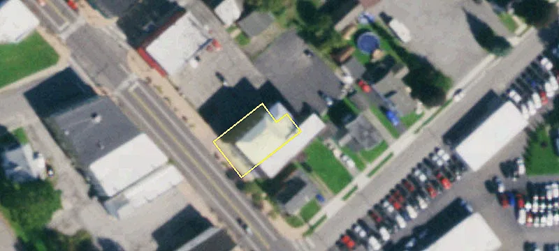 28 Main St