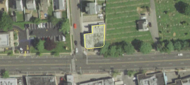 77 Merrick Rd