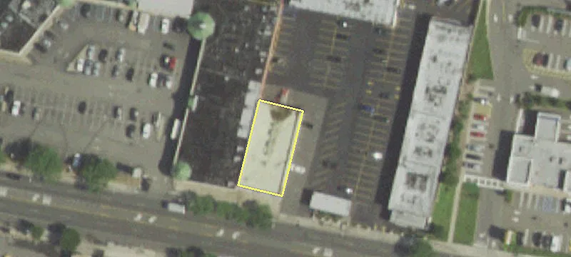 444 Hempstead Tpke