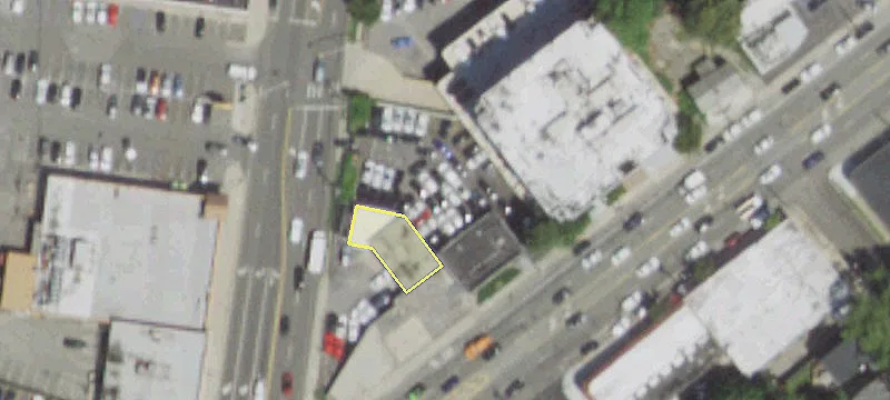 105 Northern Blvd