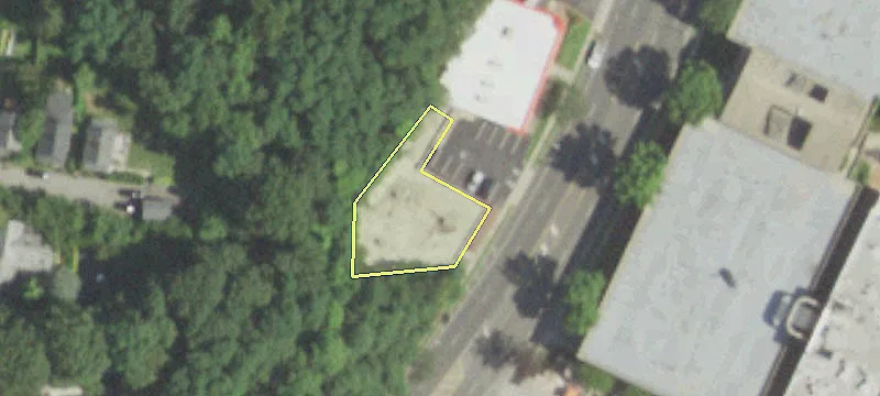 1 Brewster St
