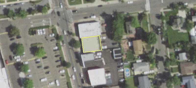 425 Main St