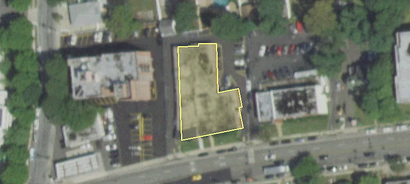 294 Merrick Rd