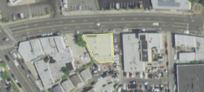 50 Merrick Rd