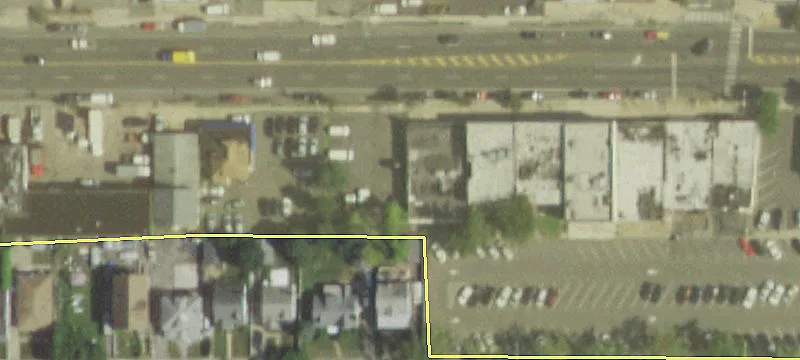 225 Hempstead Tpke