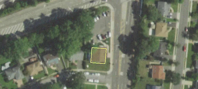 300 Oyster Bay Rd