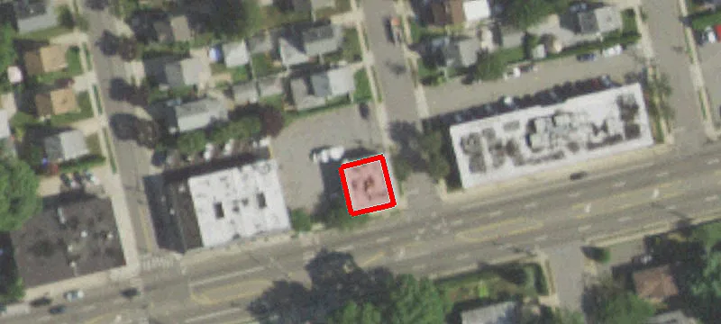 80 Old Country Rd