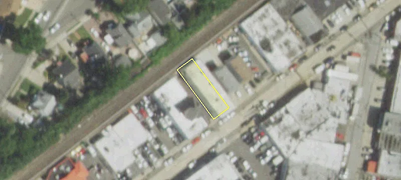 38 Railroad Ave