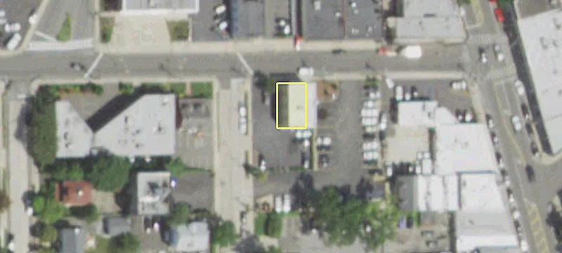 22 Bayview Ave