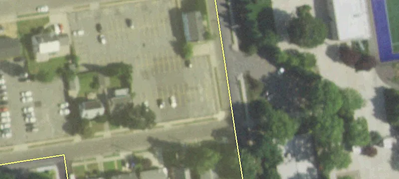 933 Huntington Pl