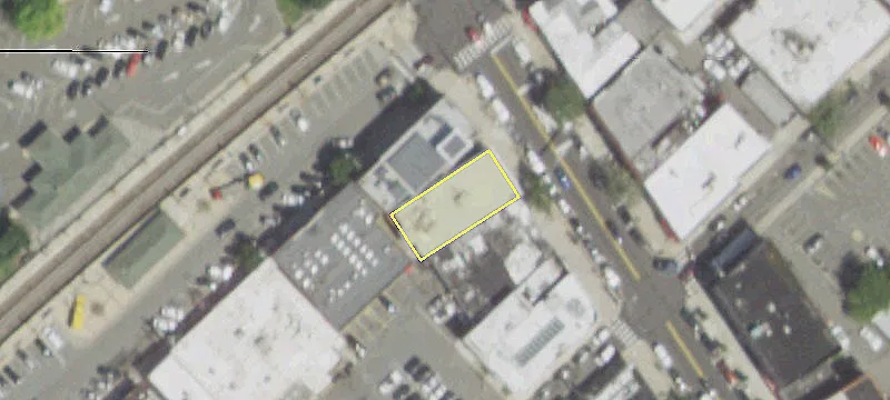 137 Cedarhurst Ave