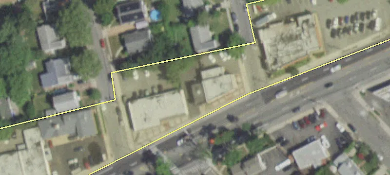 835 Old Country Rd