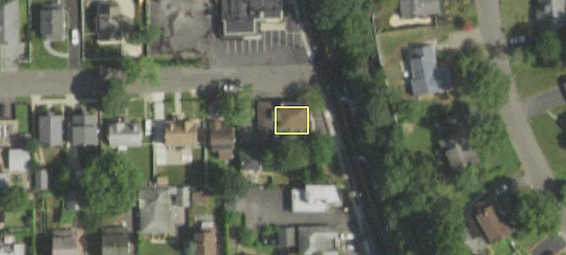 239 Roslyn Rd