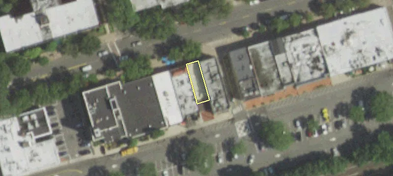102 7th St