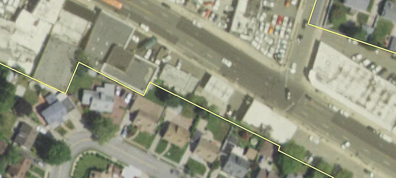 582 Merrick Rd