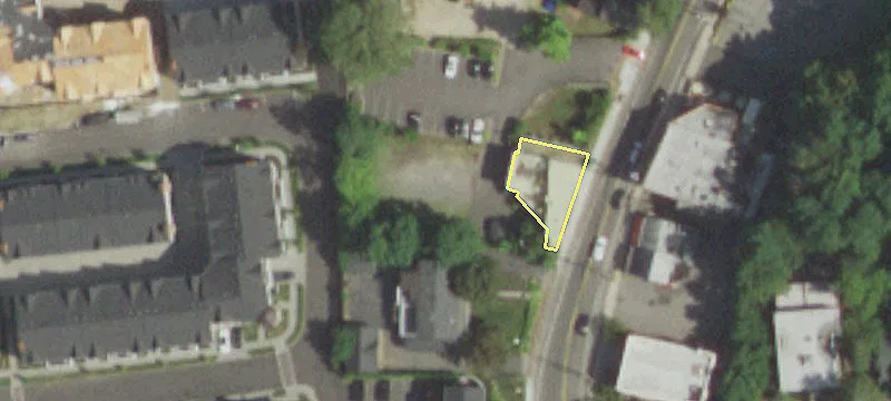 1431 Old Northern Blvd