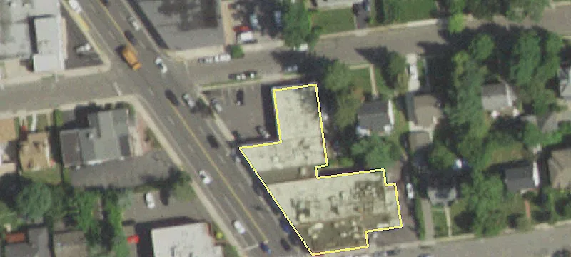 80 Mineola Ave