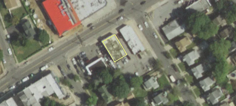 320 Hempstead Ave