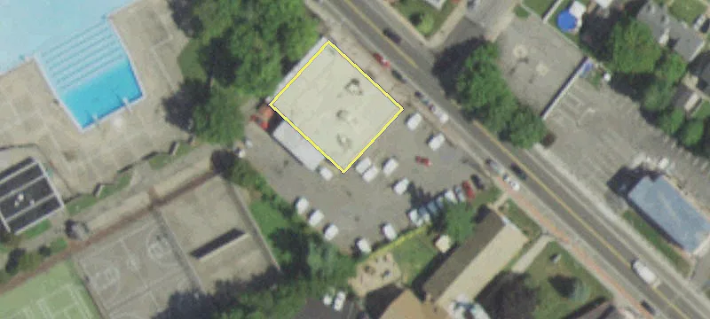 446 Mdw Ave