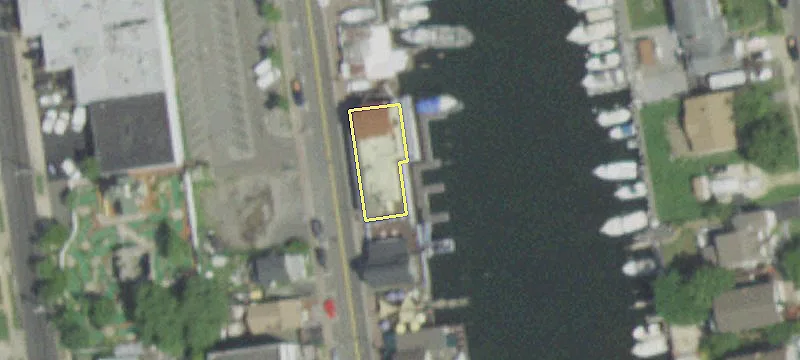 229 Woodcleft Ave