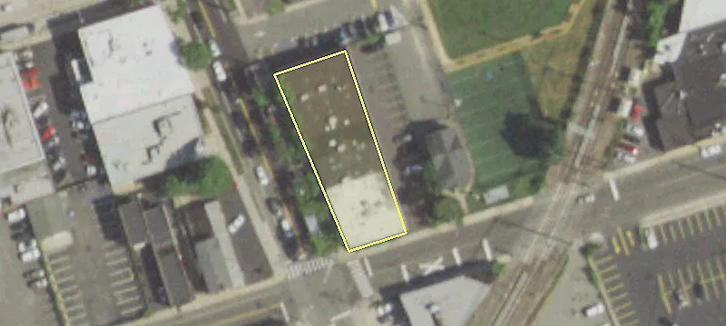 94 Willis Ave