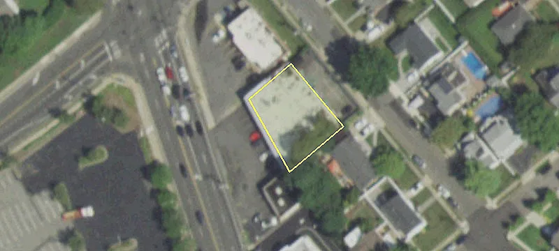 343 Merrick Ave