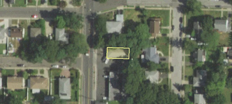 1011 Woodfield Rd