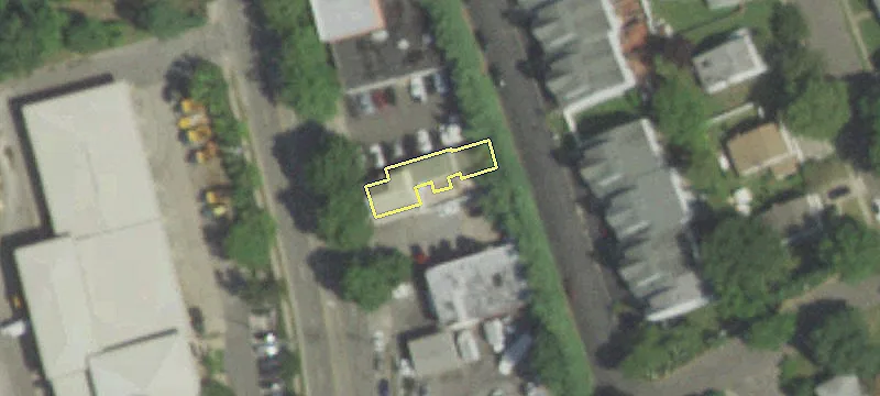 290 Denton Ave