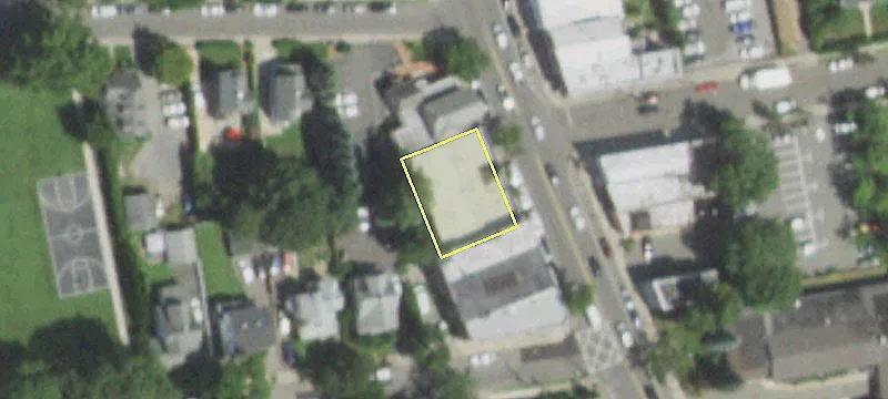 125 Plandome Rd, Unit 133