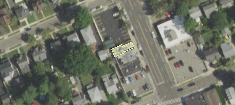 403 Willis Ave
