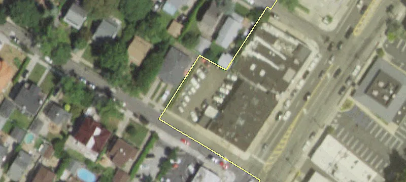 Glenwood St