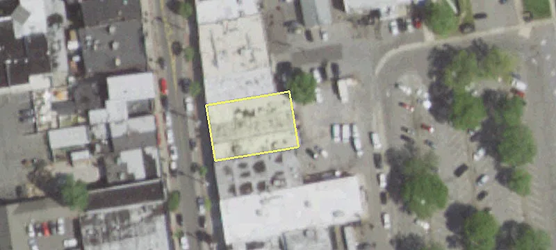 301 Main St