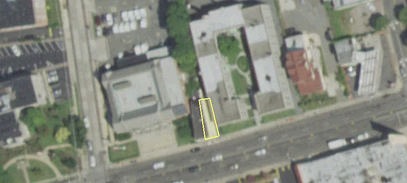 126 Merrick Rd