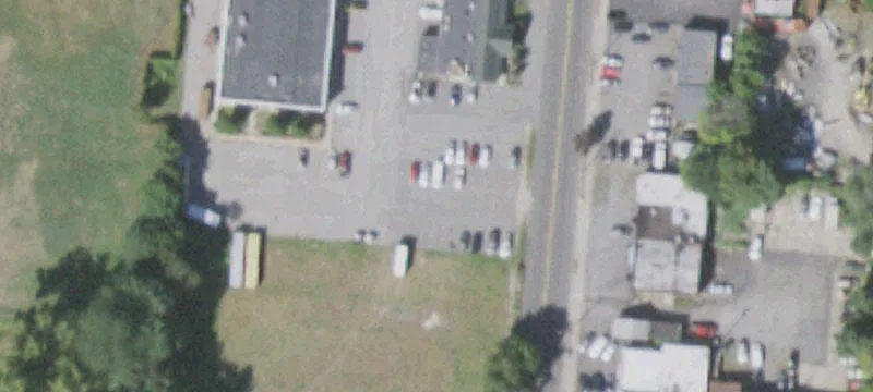 102 Robinson Ave